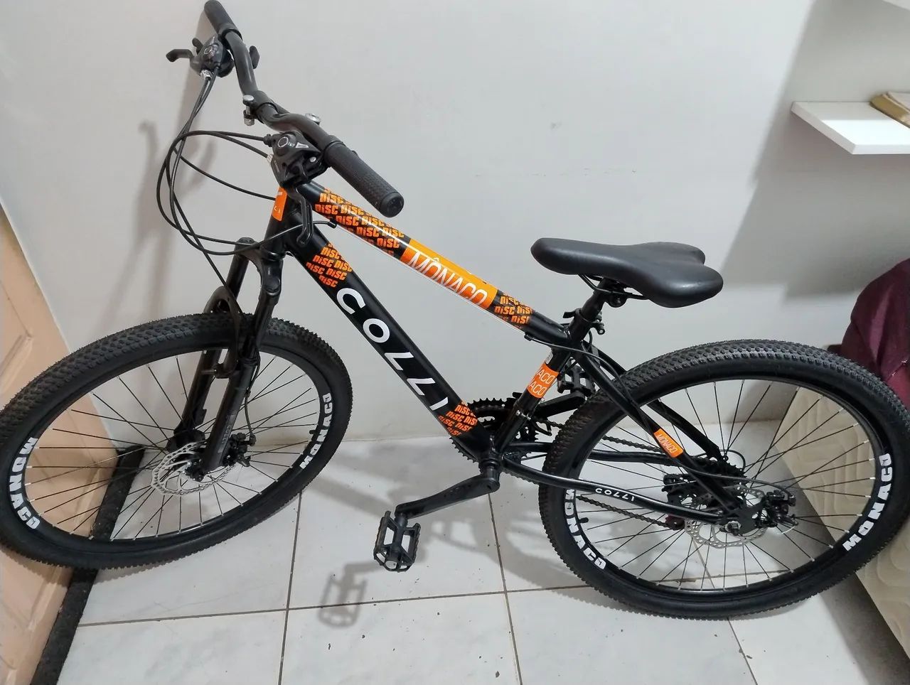 Vendo Bicicleta Monaco Colli aro 26 Semi Novo 