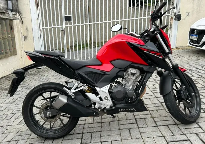 Vende CB300 Twister