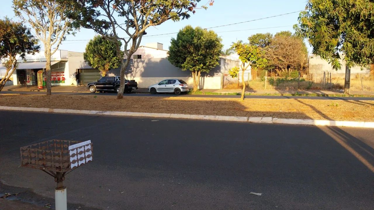 Vendo terreno 300 m² Setor Aeroporto Uberlândia MG R$200 mil
