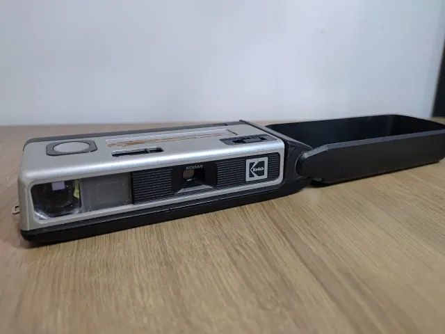 Câmera Kodak Ektra 110mm - Ótimo estado