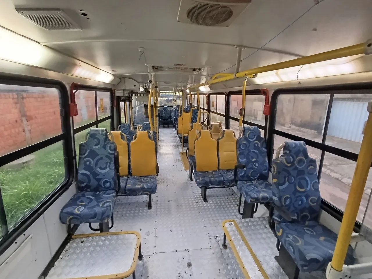 Ônibus Escolar em Ótimo Estado - Foto 10