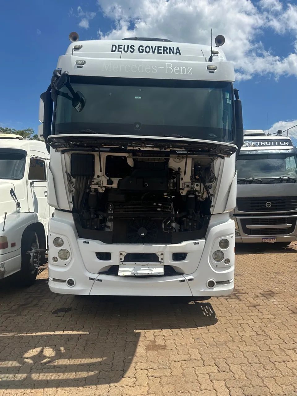 Mercedes-Benz Caminhão e rodotrem - Foto 2