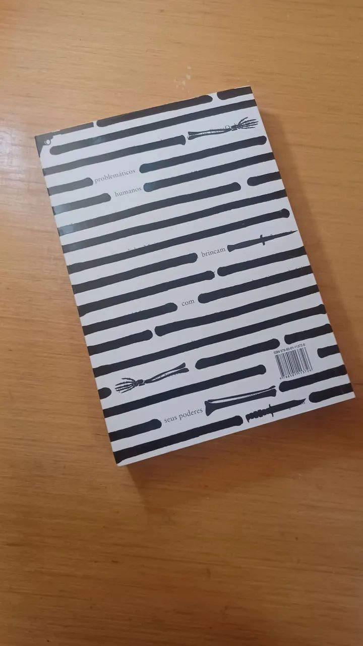 Vilão - V.E. Schwab - Foto 3