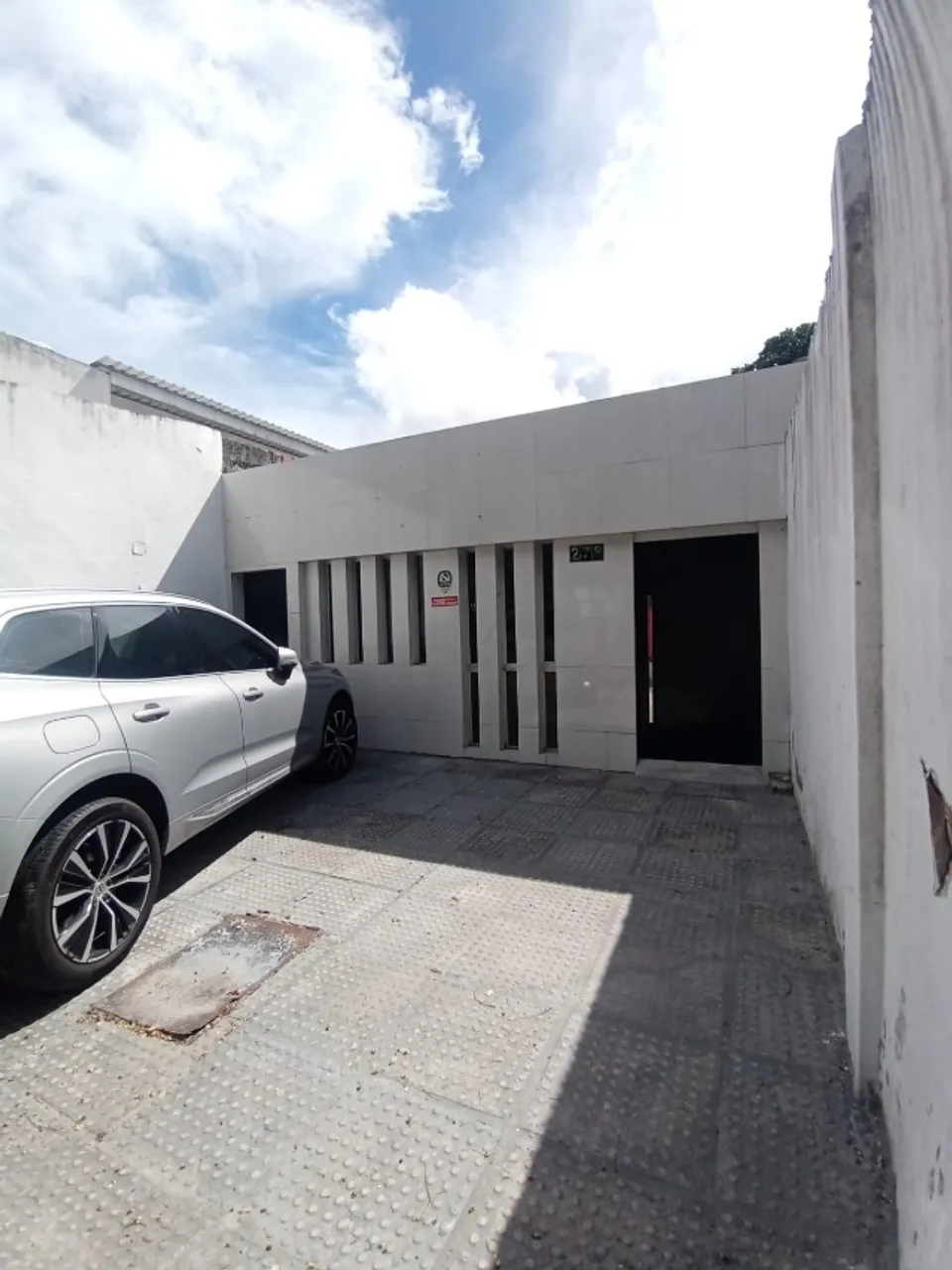 Alugo PONTO COMERCIAL / LOJA no Cabanga, Recife - PE
