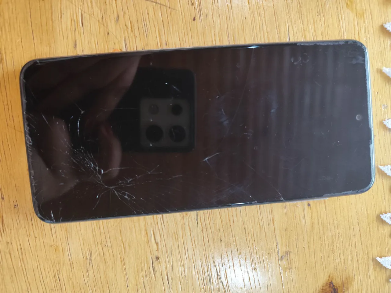 Vendo celular funcionando perfeitamente tela quebrada