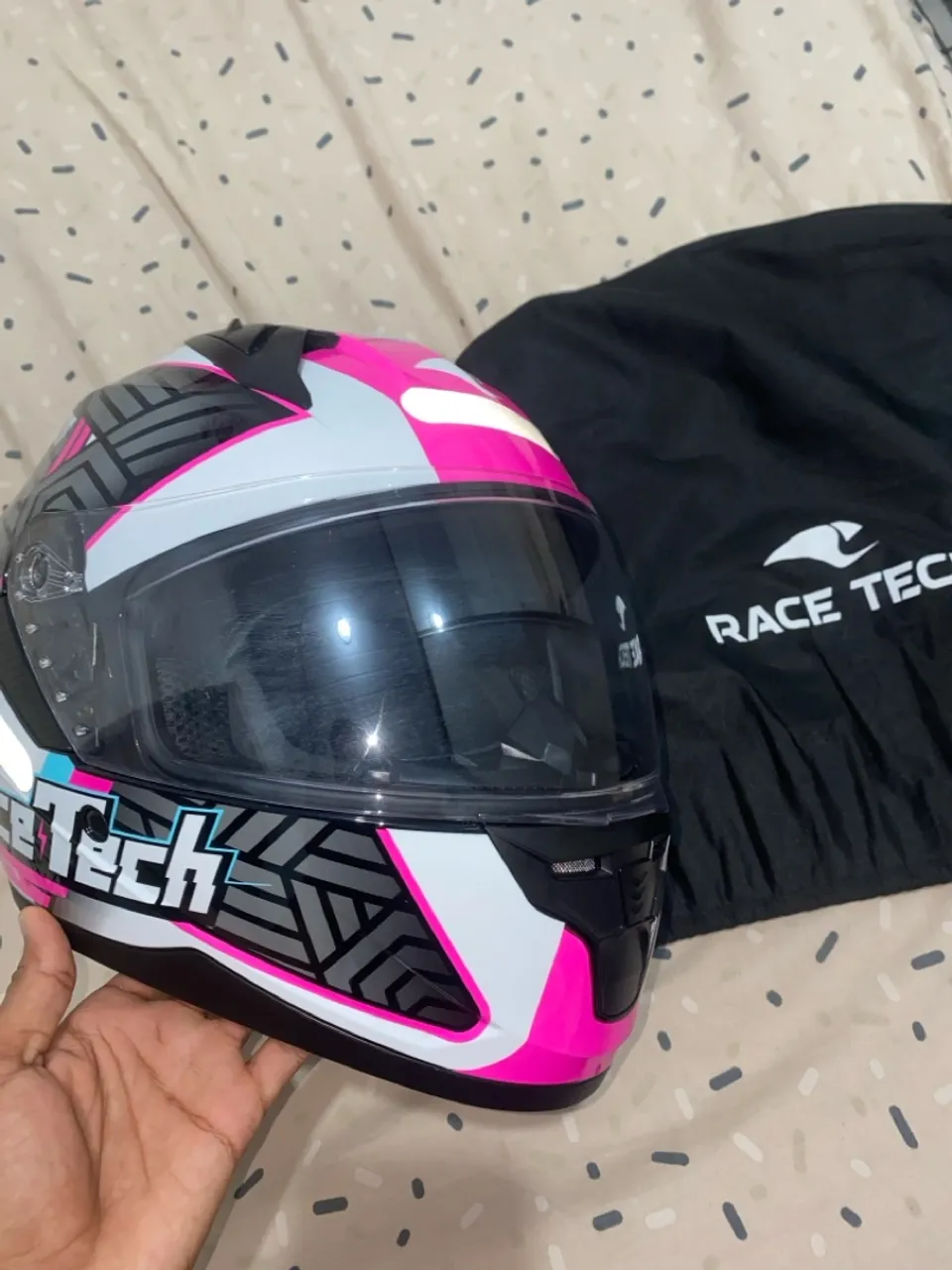 Capacete Race Tech Rosa e Preto