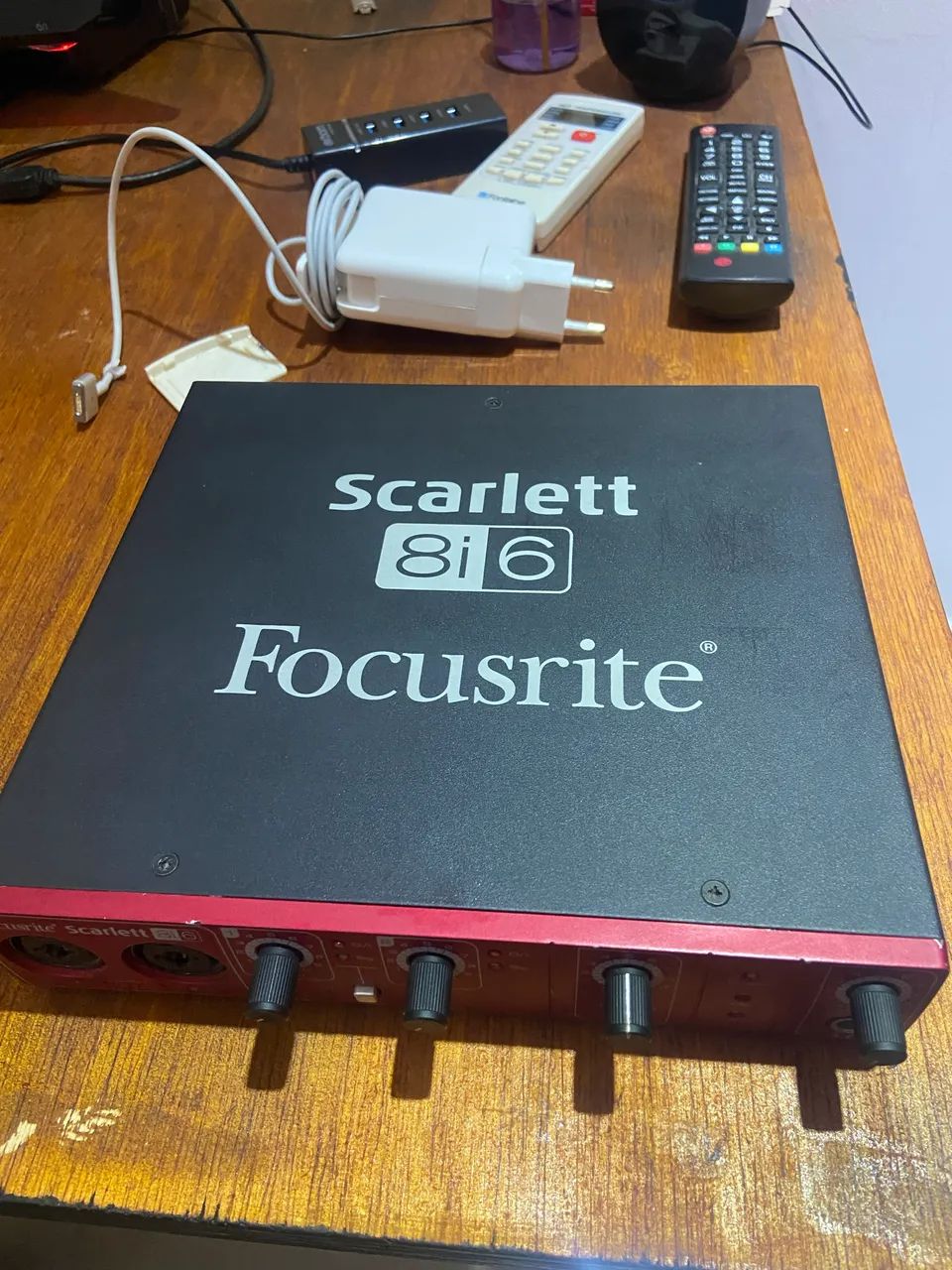Interface de Áudio Focusrite 8i6 - Foto 3