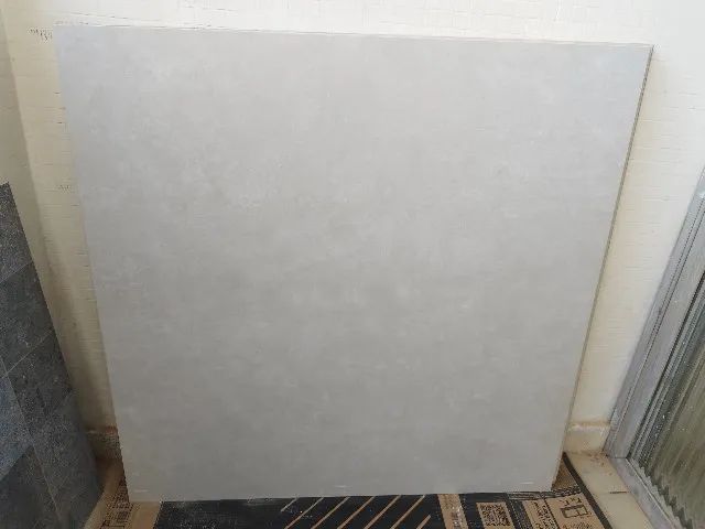 Porcelanato chicago nebbia 80x80