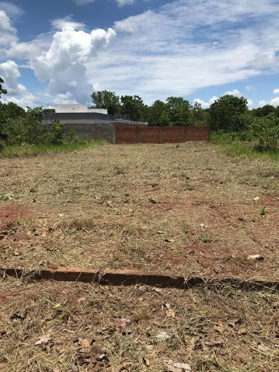 TERRENO RESIDENCIAL CARAJAS 10X25