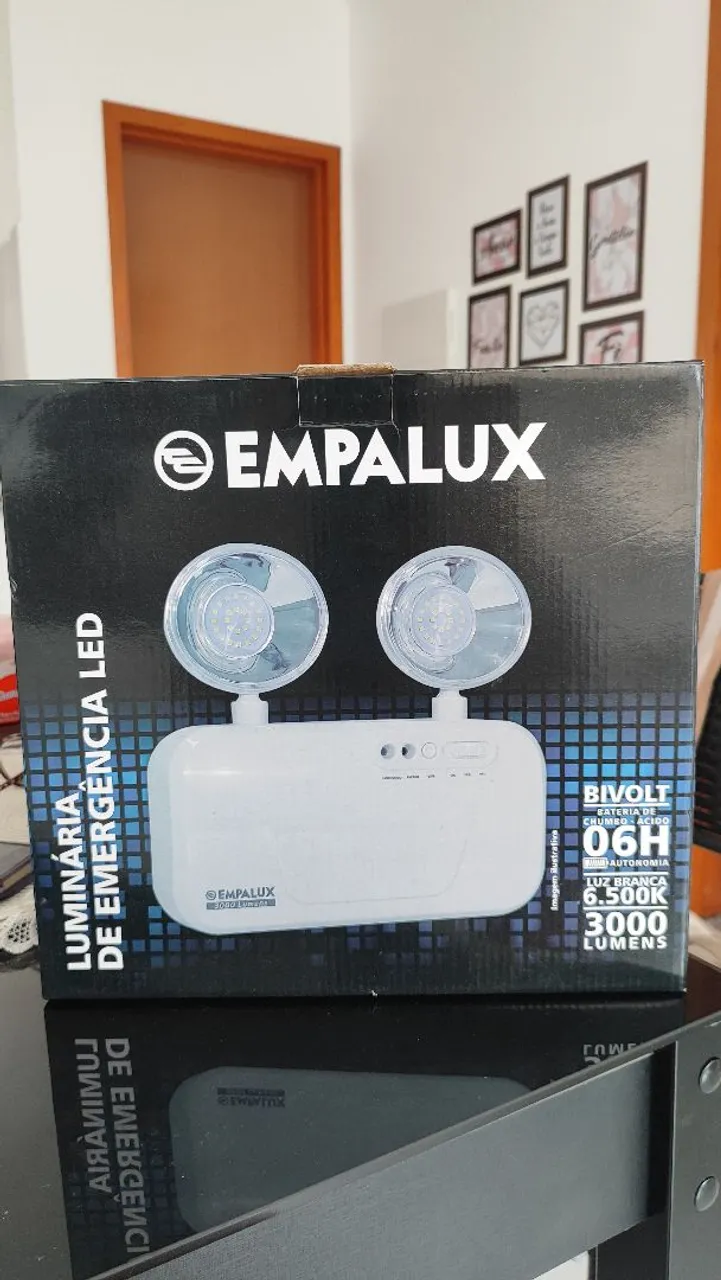2 Luminárias de Emergência LED Bivolt Empalux 6.500K 3000 Lumens