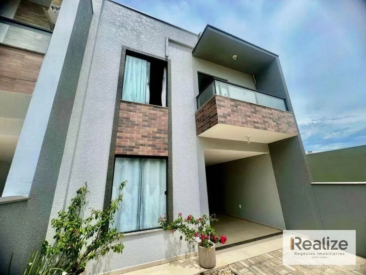 Sobrado com 3 dormitórios à venda, 132 m² - Itacolomi - Balneário Piçarras/SC