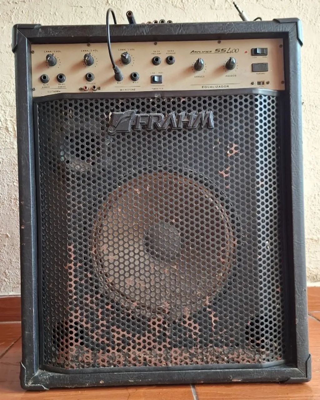Caixa de Som Amplificada 650W FHAHM Original - Foto 2