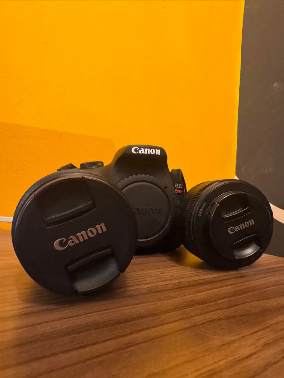 Câmera Canon T7