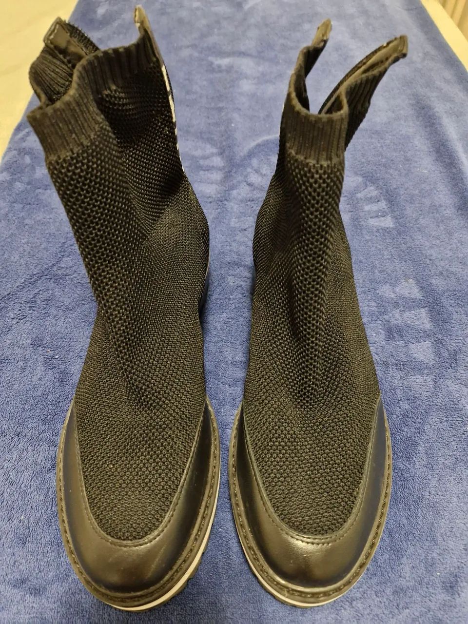 Botas de cano curto pretas