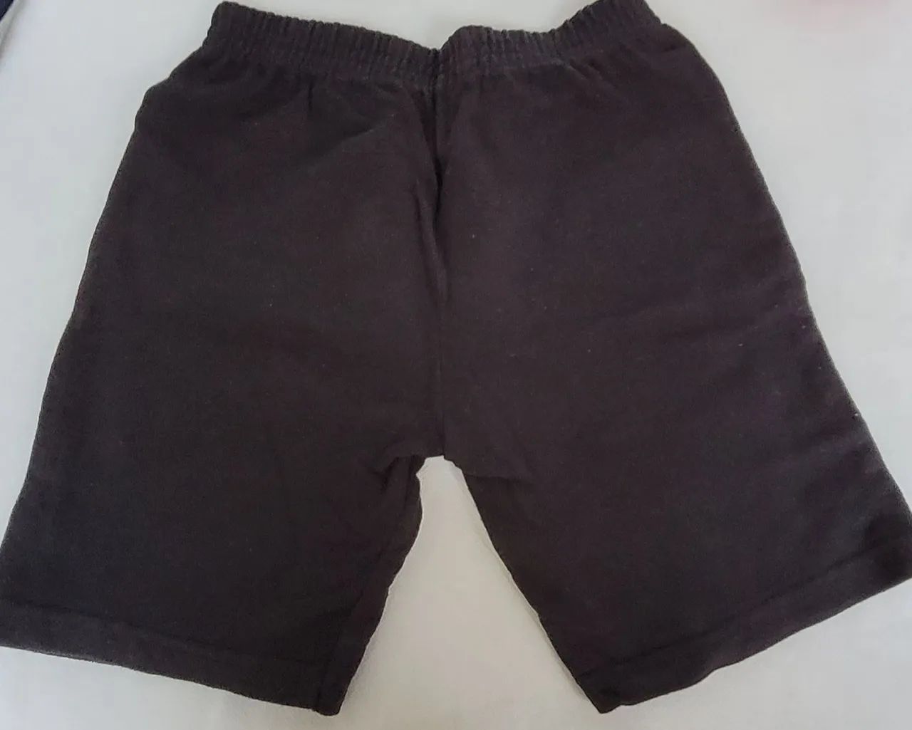 Lote 8 peças menino 4 anos camisetas, bermudas e shorts - Foto 2