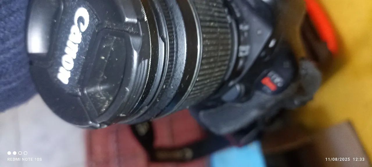 MÁQUINA FOTOGRAFIA DIGITAL + 1 LENTE 75-300 + TRIPÉ - CANON MODELO EOS REBEL T3 - Foto 3