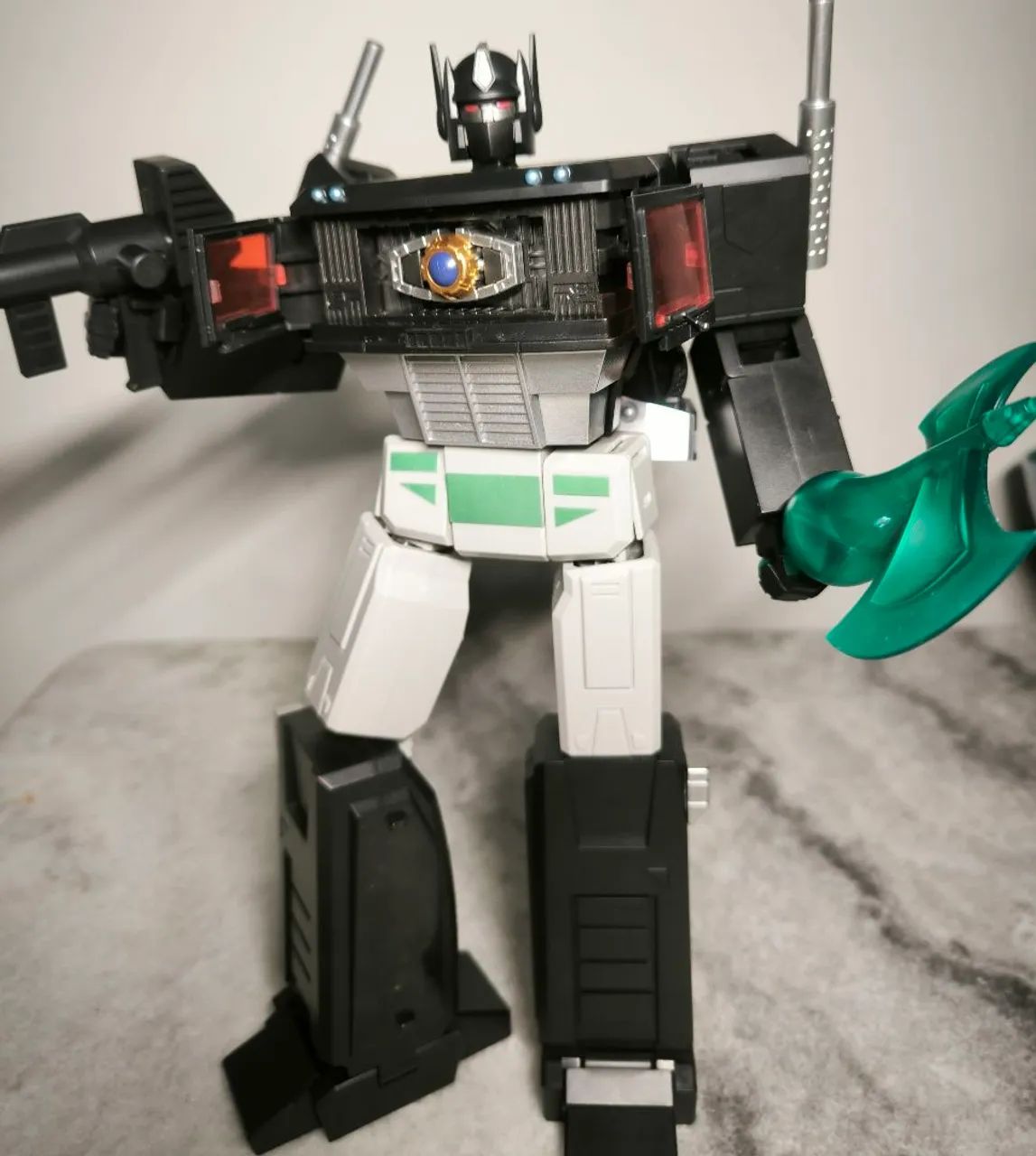 Transformers G1 Optimus prime 30cm (nemesis prime) KO  - Foto 3