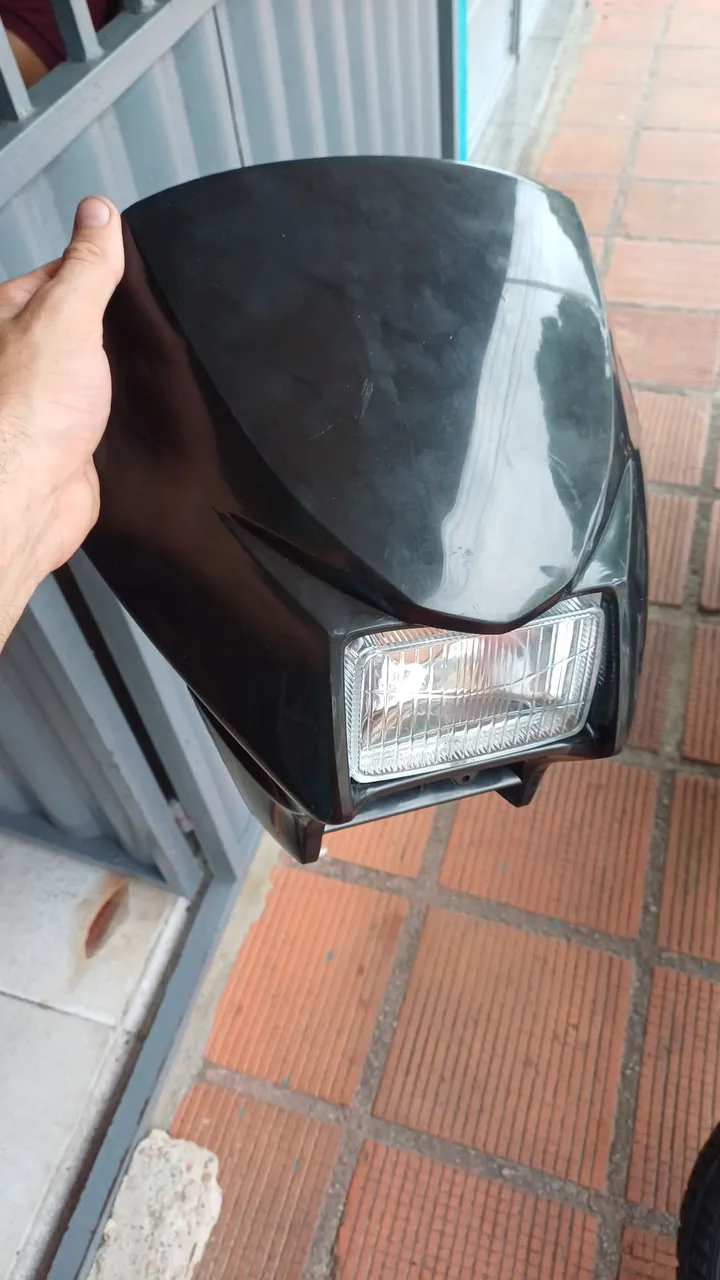 Carenagem Farol novo p/ Bros 2003 a 2005- Preto