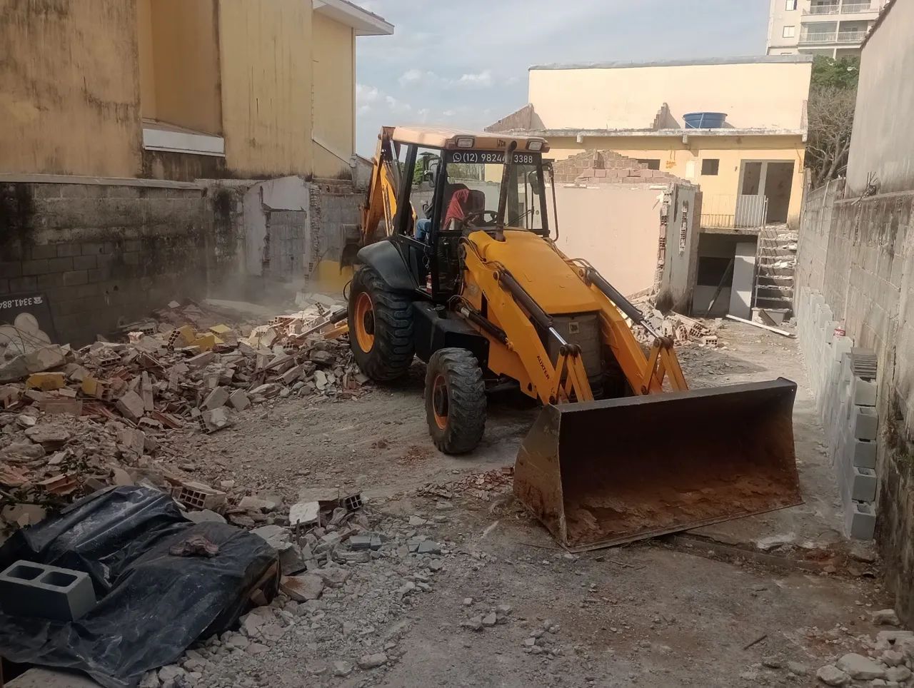 Locação de Retroescavadeira  - Foto 2