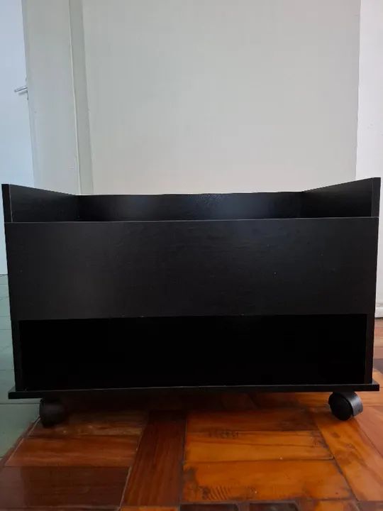 Armarinho com rodinhas