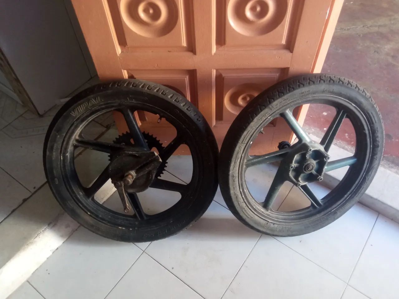 Jogo de rodas moto CG Titan- fan  /POP OU BIZ - Foto 5