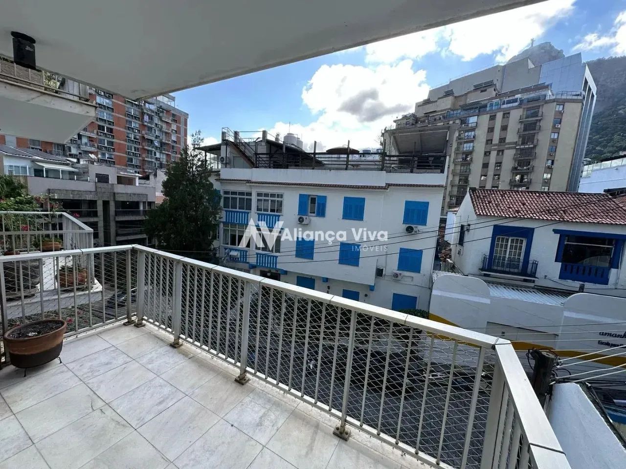 Exclusivo apartamento com 3 quartos com vaga -Lagoa - Foto 2