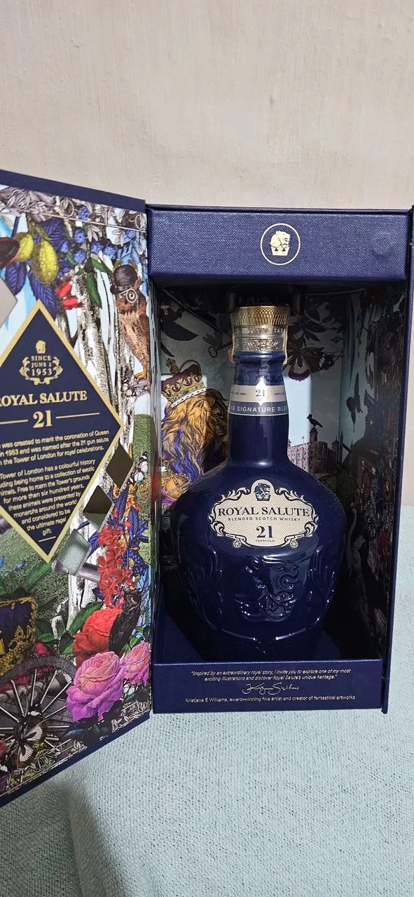 Royal Salute 21 anos - Edição Limitada e Chivas 18 anos
