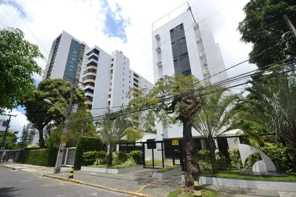 Edf. Porto Imperial - CASA FORTE - EXCELENTE LOCALIZAÇÃO (SEMI MOBILIADO)