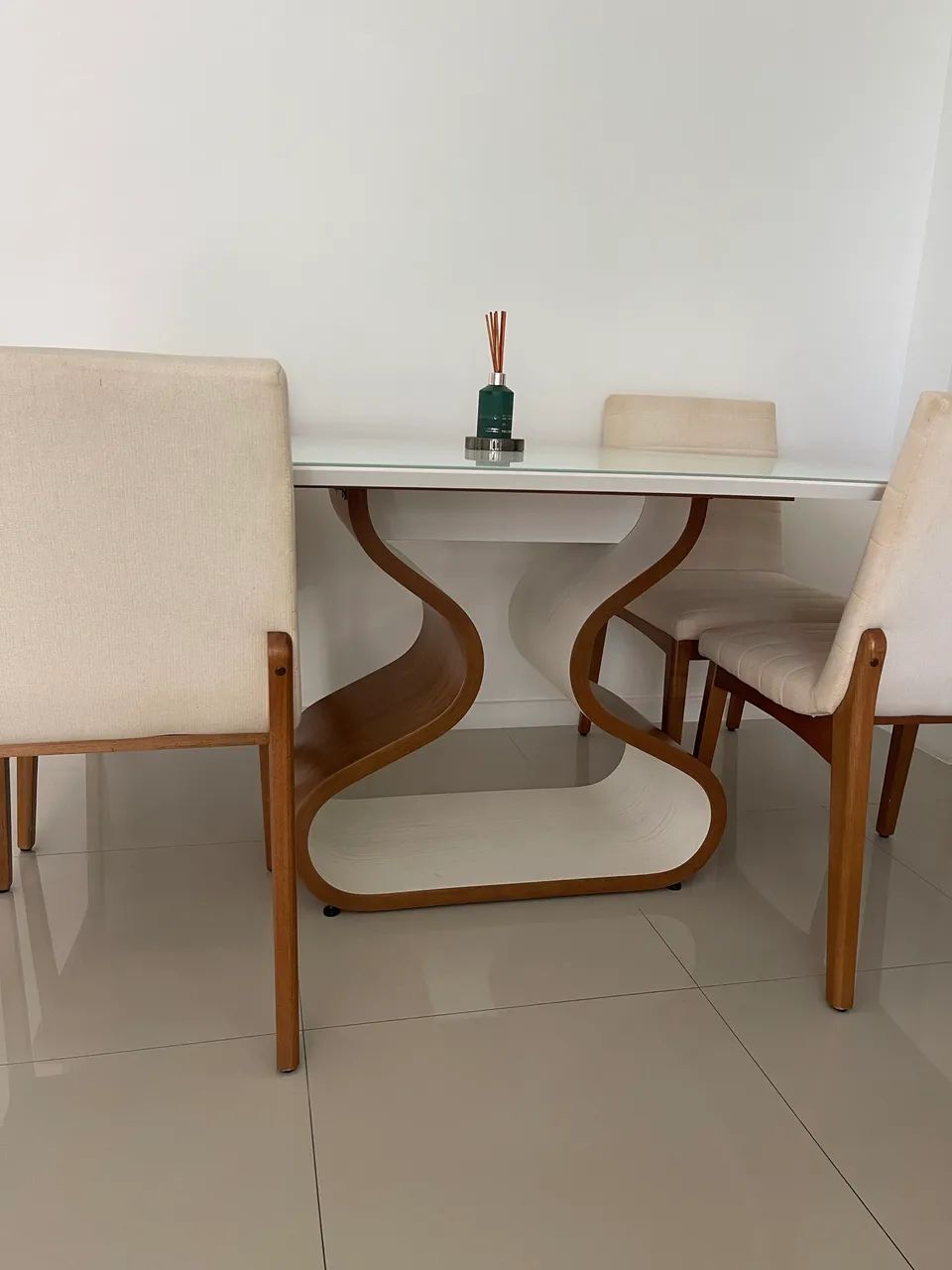 Mesa de jantar com 4 cadeiras  - Foto 5