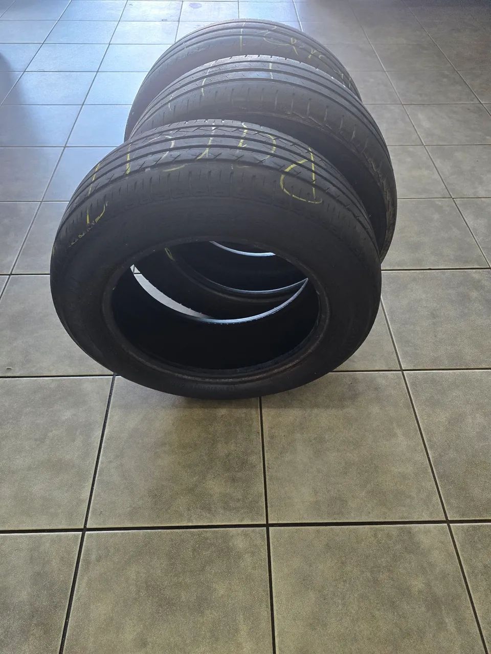 Pneus 185/60 R14  - Foto 2