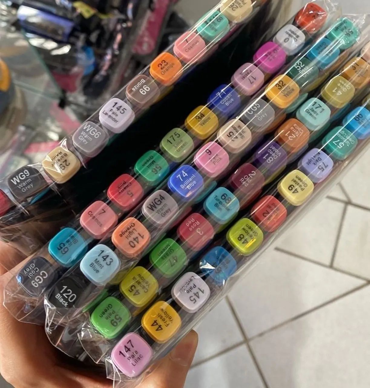 Livro Espiral Bobbie Goods + 12 canetinhas - Foto 3