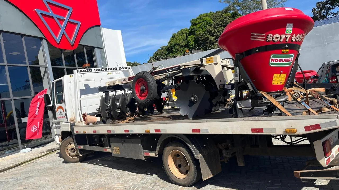 Caminhão Guicho Ford 816- Pronto para o Trabalho!