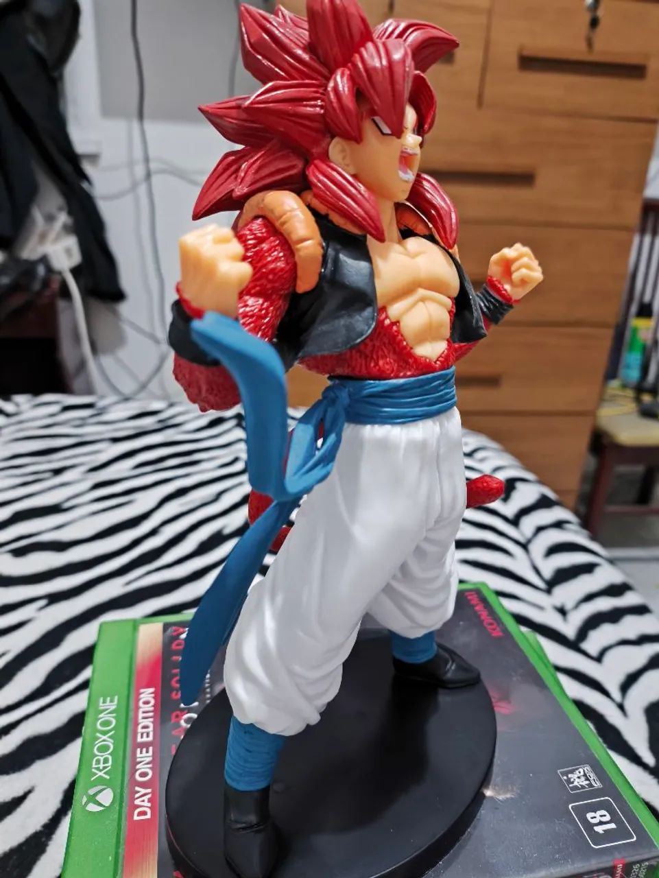 Action Figure Gogeta SSJ4 - Dragon Ball - Foto 4