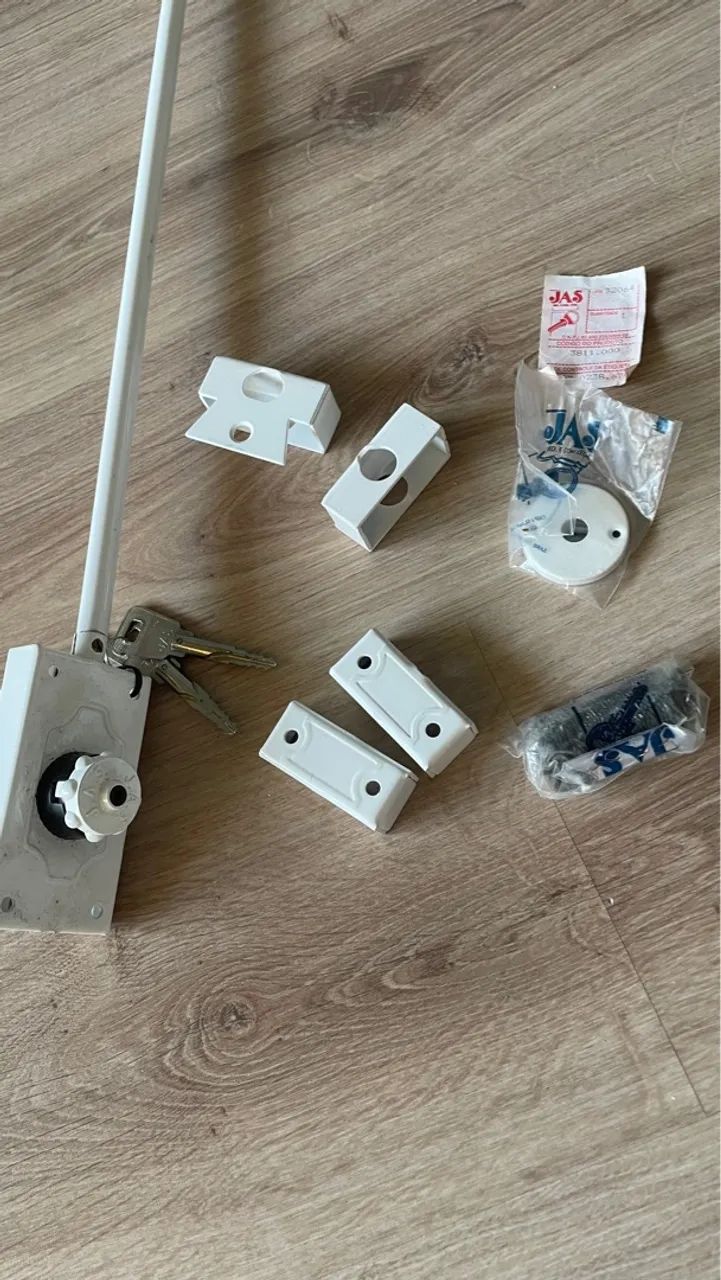 Tranca de porta nova64861352302978120