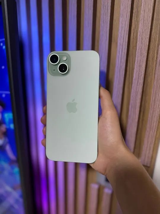 iPhone 15 Plus 256GB 93 saúde da bateria Cor Green (SEMINOVO IMPECÁVEL) - Foto 4