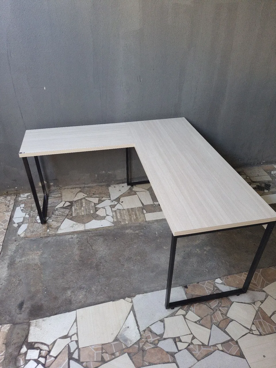 Mesa de Escritório em L 1.50x1.50 , NOVA, Industrial, pra computador, escritório