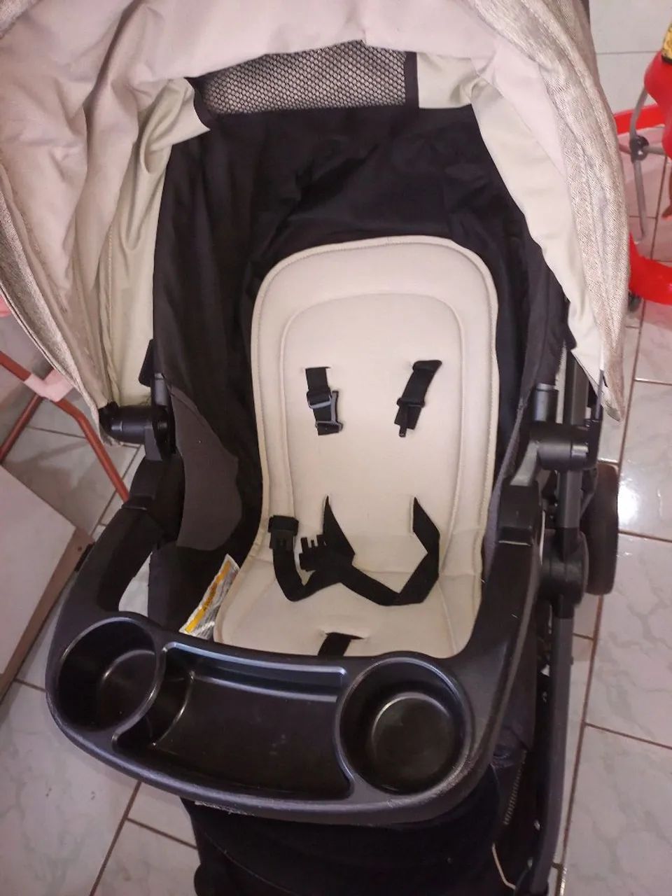 Carrinho de BB Graco seminovo - Foto 2