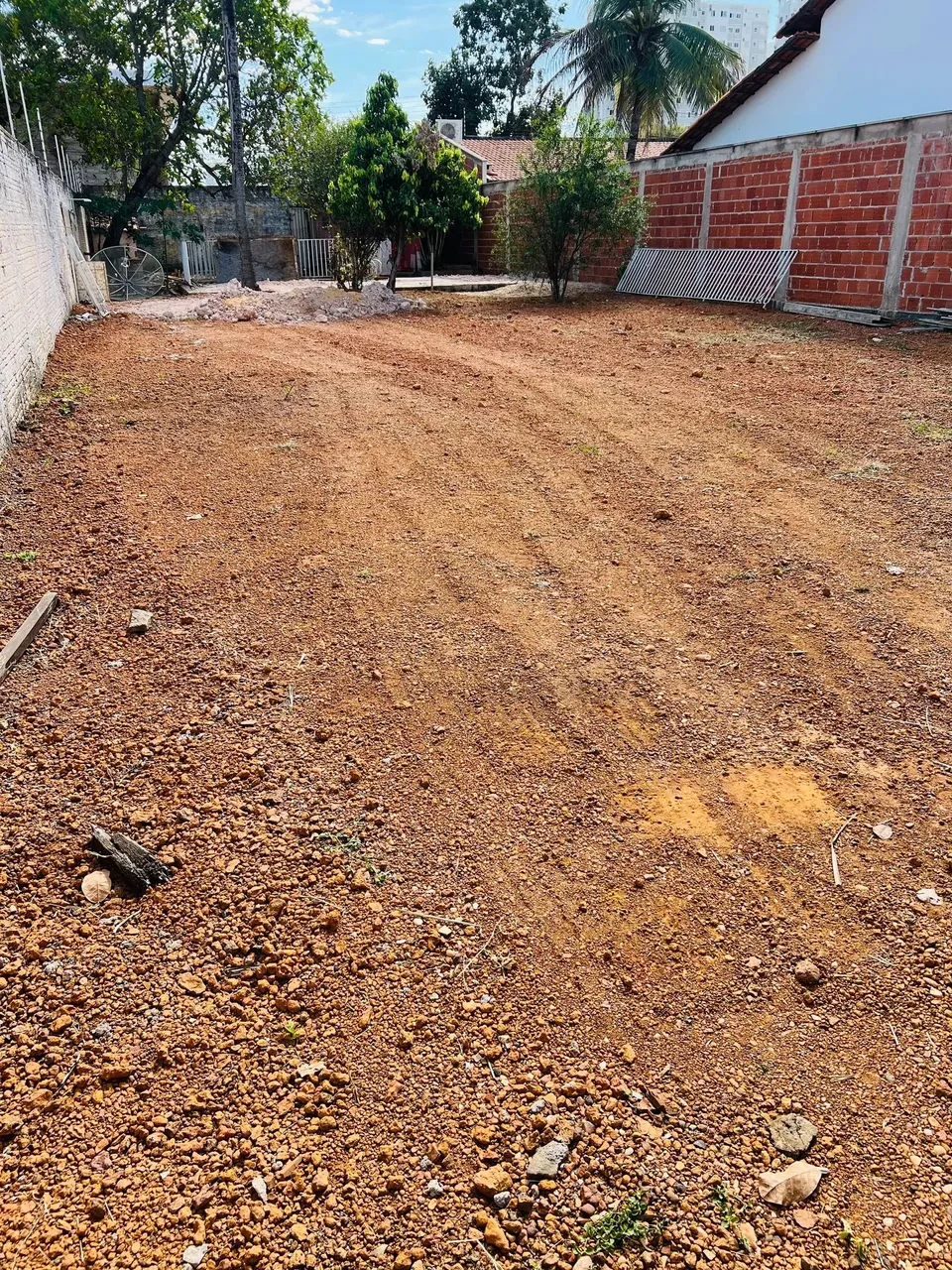 Lote 105 Norte, a poucos Metros do Capim Dourado Shopping