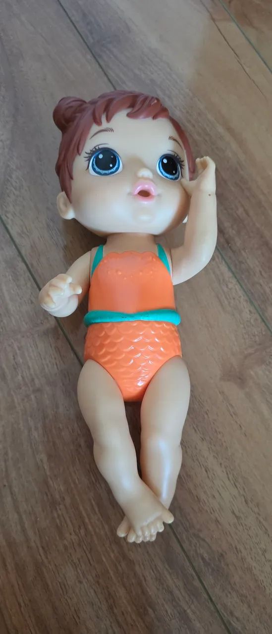 Boneca baby, alive, sereia, pele branca, cabelo castanho original, banho - Foto 5