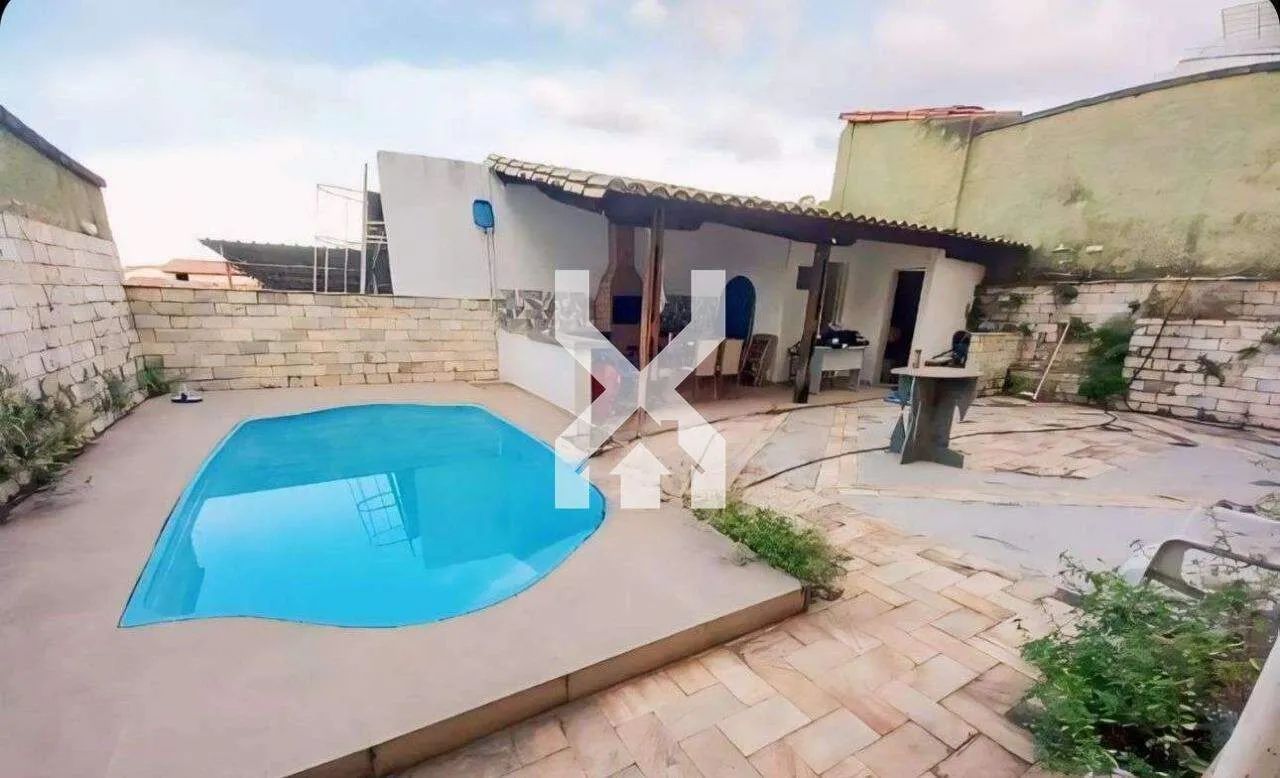 Casa à venda, 3 quartos, 1 suíte, 2 vagas, Santa Rosa - Belo Horizonte/MG