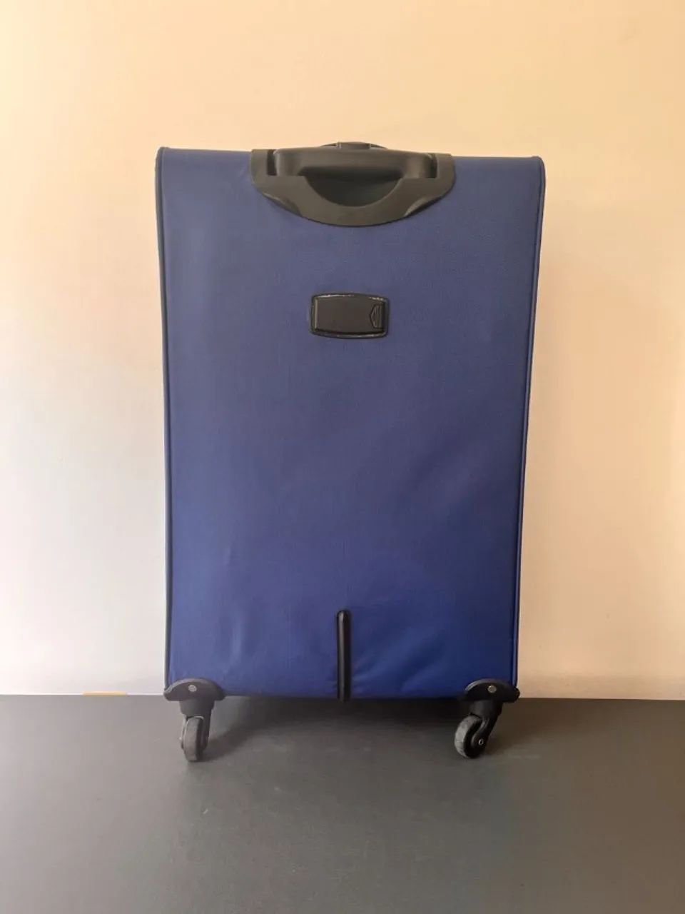 Mala média azul64628724179841121