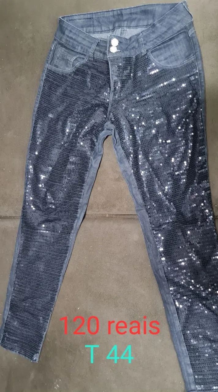 Calça Jeans com Paetês - T44