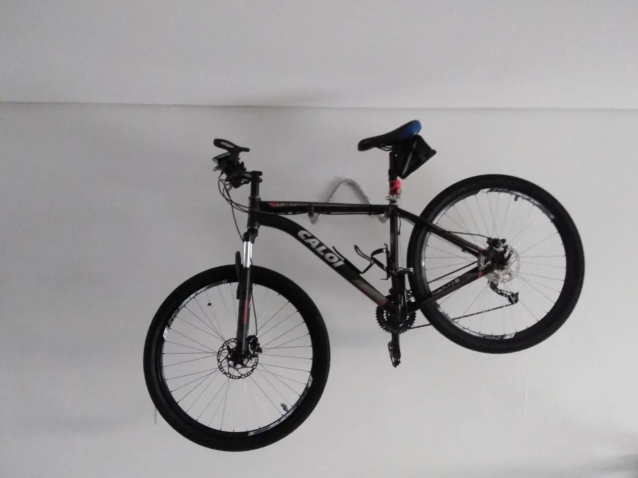 Caloi marca Moab MTB aro 29. 27 marchas.