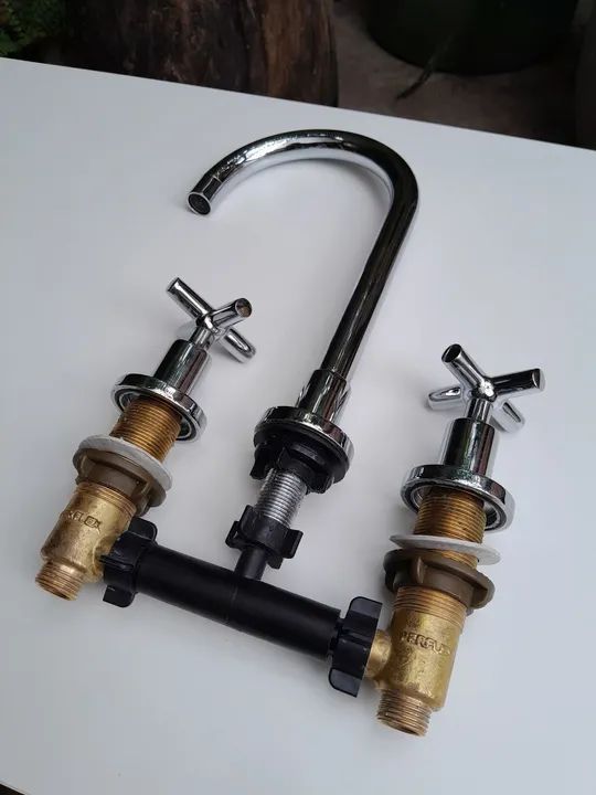 Torneira misturador para lavatório - perflex Titânio  - Foto 2