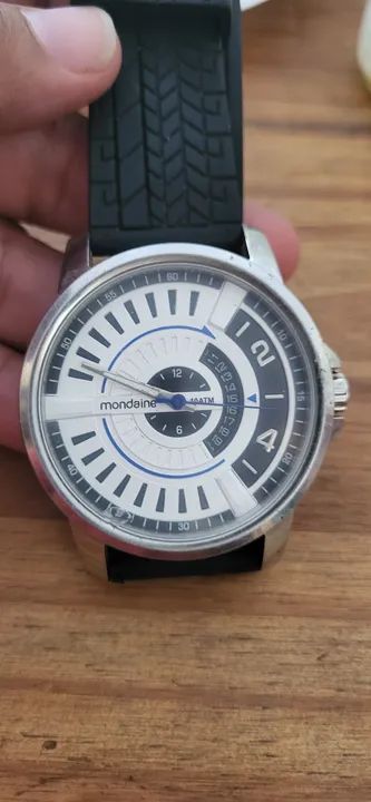 Relógio Mondaine Diver 100 mts super estiloso 48mm de caixa 