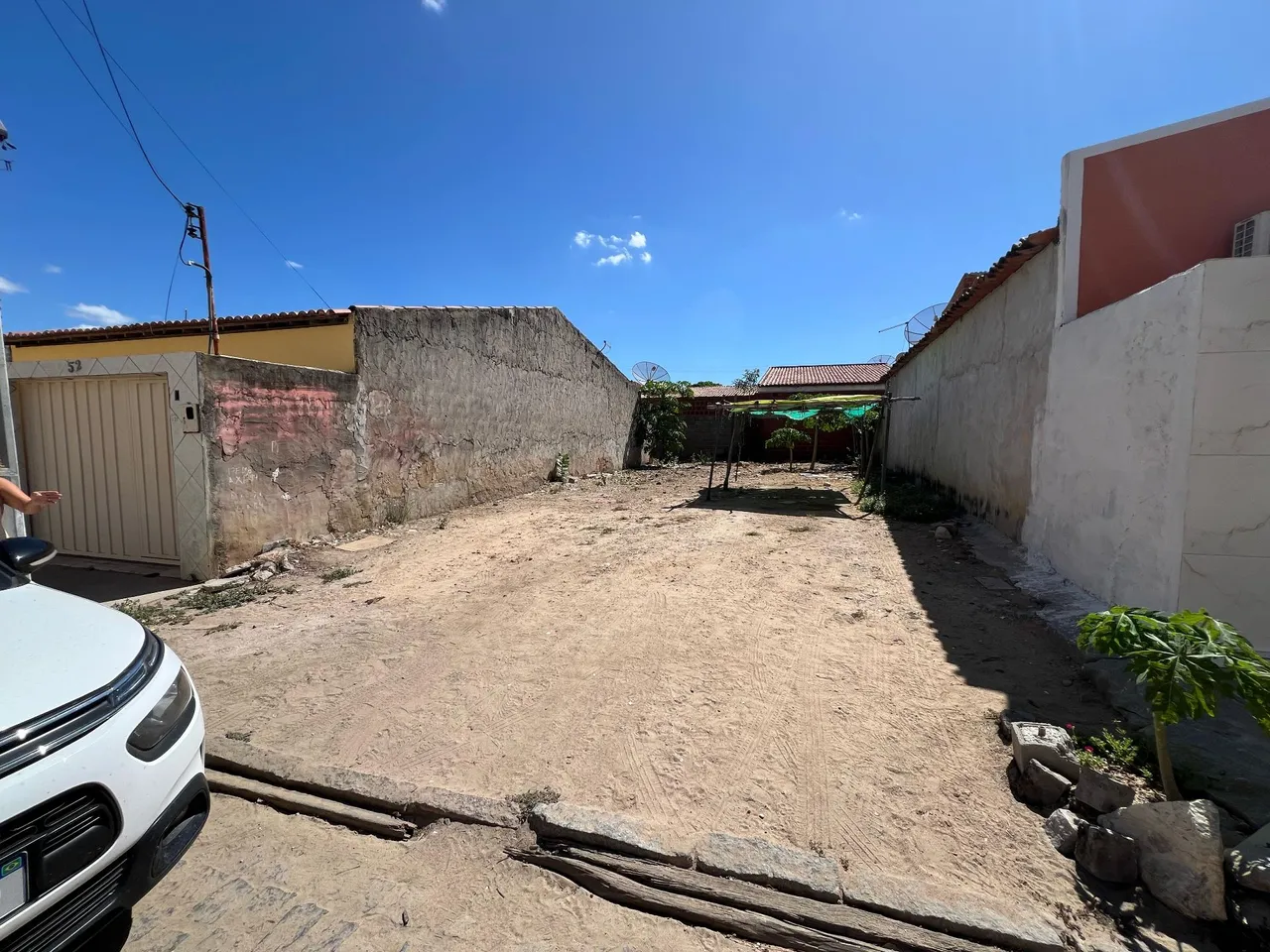 VENDO - TERRENO 160m2 - SÃO GERALDO - JUAZEIRO-BA