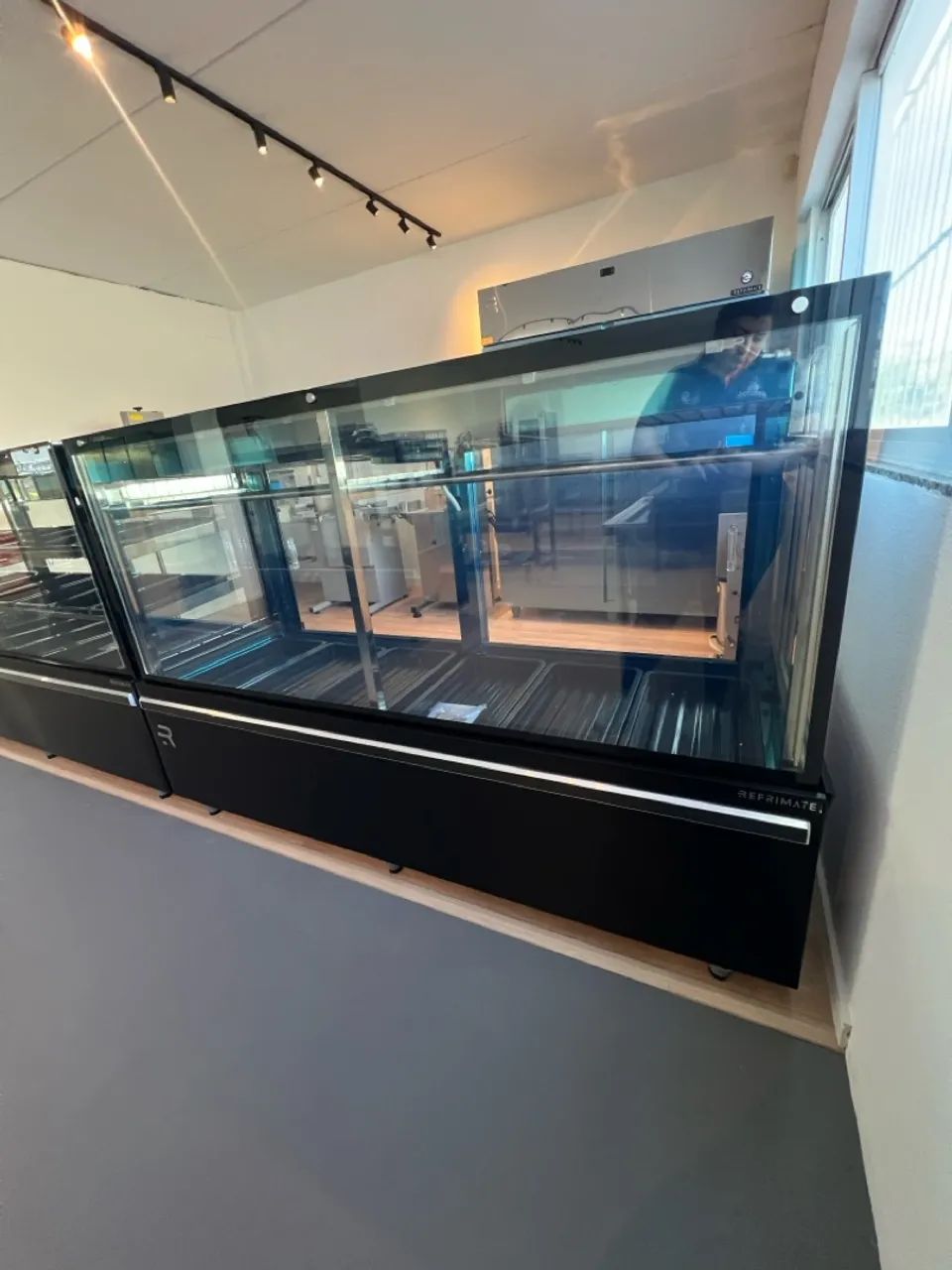 Balcão açougue 2m gancheira ar forçado vidro aquecido - pronta entrega 