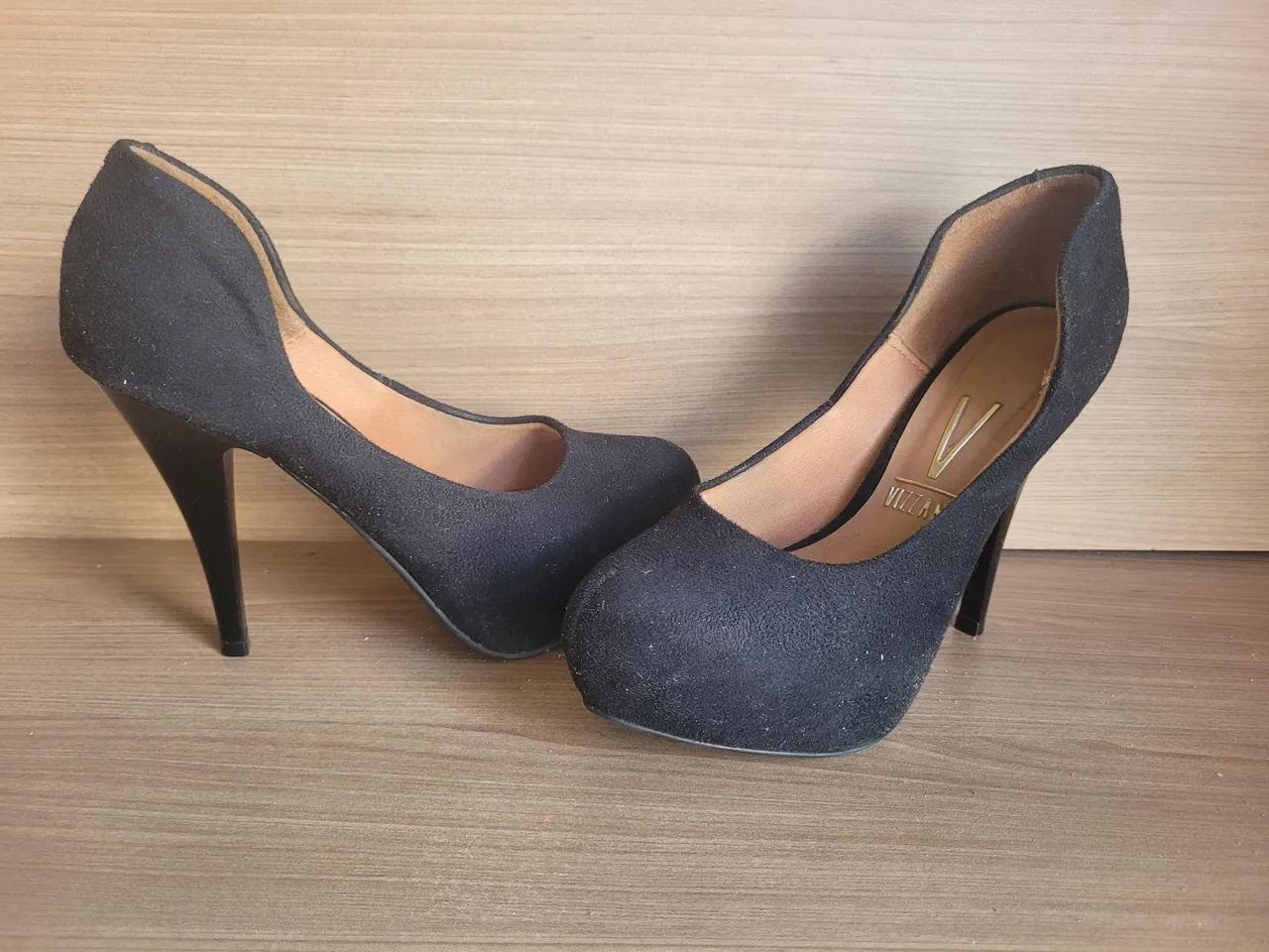 Scarpin Vizzano Preto - Elegância e Conforto