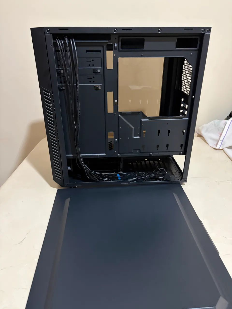 Gabinete Sharkoon VS7 Mid ATX - Foto 5