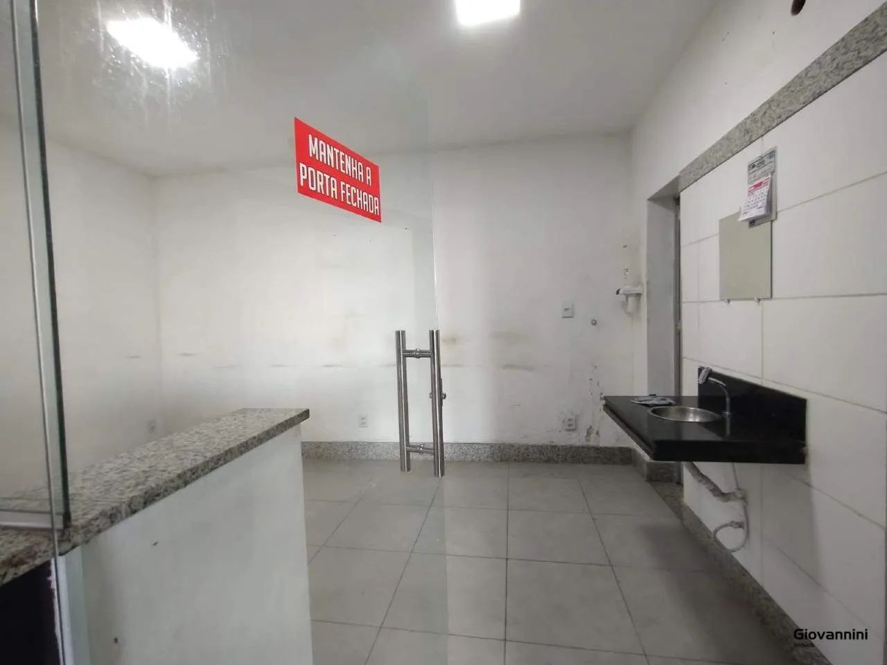 Galpão Comercial com 335 m²  Excelente Localização no Centro de Belo Horizonte - Foto 4